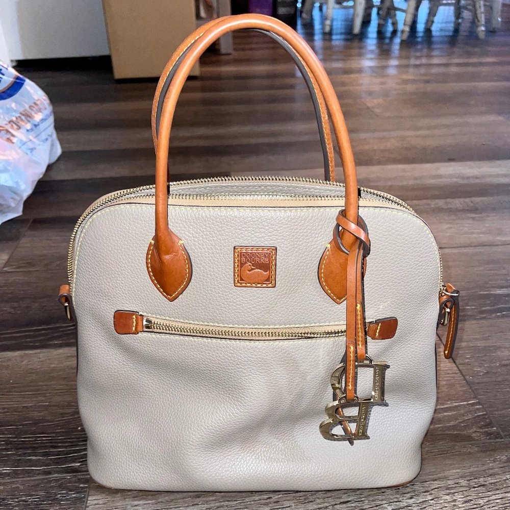 Dooney & Bourke